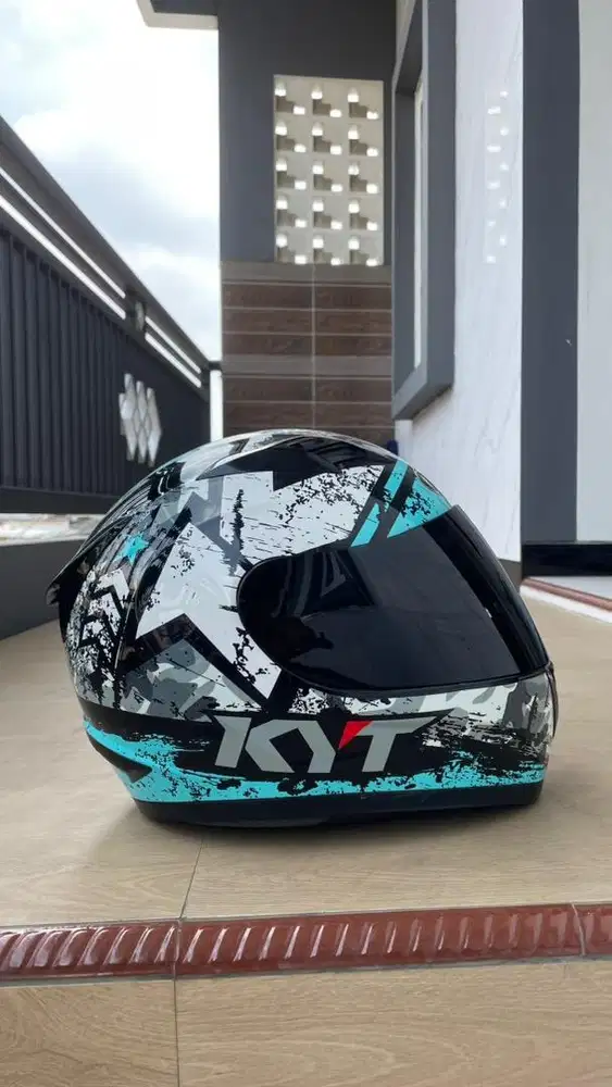 KYT R10 Aqua Blue seri 3