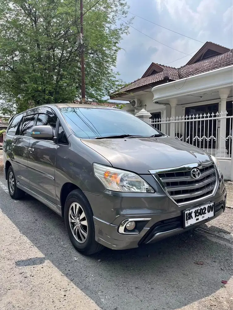 Toyota Kijang Innova 2014 Bensin
