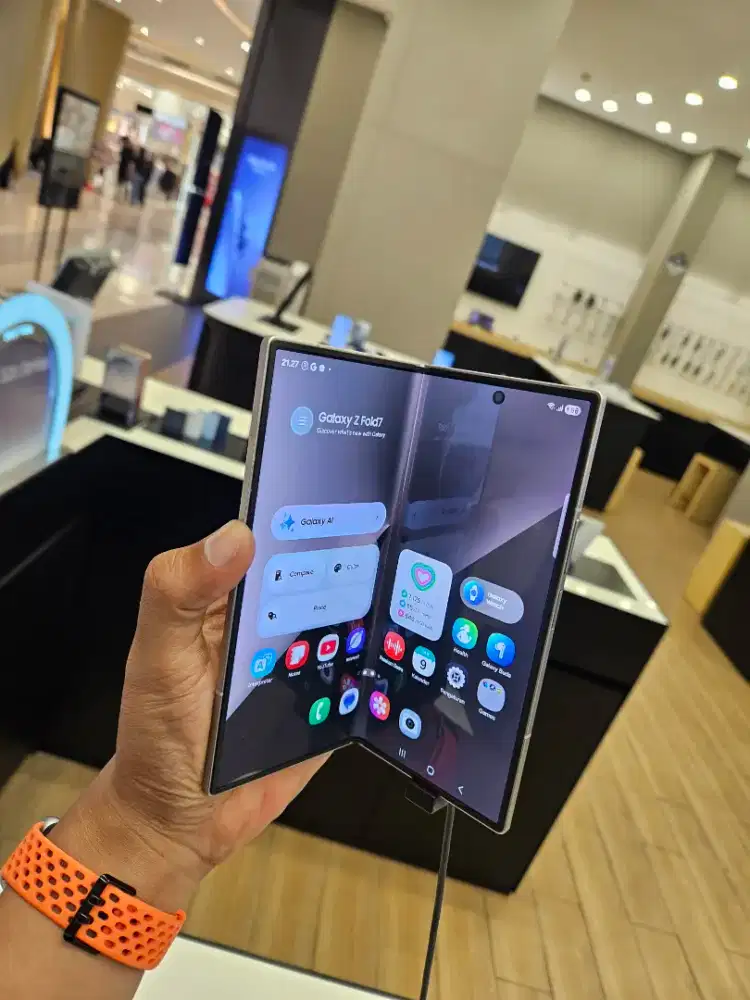 SAMSUNG GALAXY Z FOLD7 GRATIS SPEAKER PREMIUM + CASE CARBON SHIELD