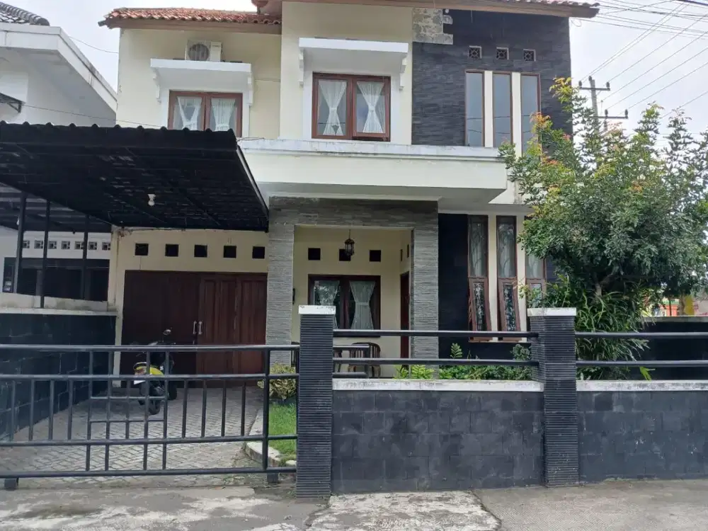 Rumah luas bagus dan murah di jalan Rajawali condong catur