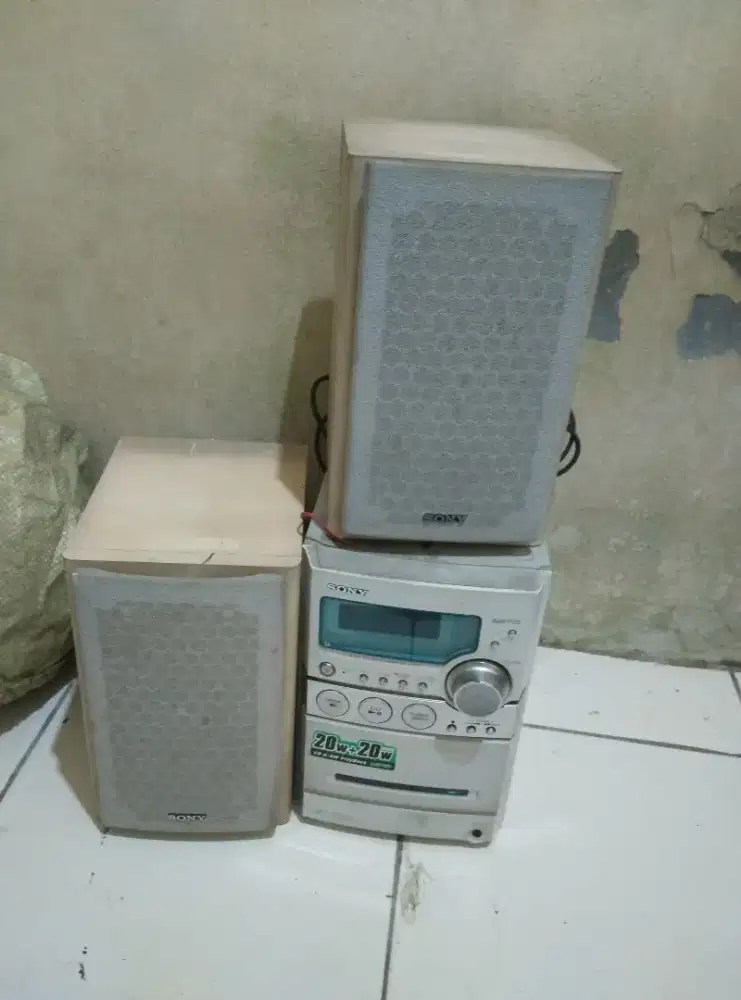 Speaker sony barang antik kondisi jos