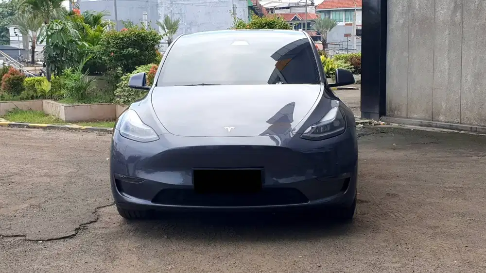 Tesla Mode Y Long Range AWD Dual Motor 2024 NIK 2022 Like New Low Km