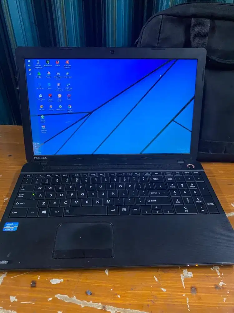 laptop toshiba satelit c55a