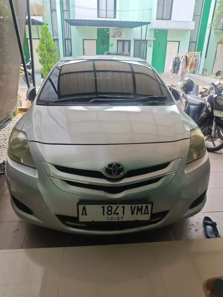Toyota Vios Limo Tahun 2012 MT Silver