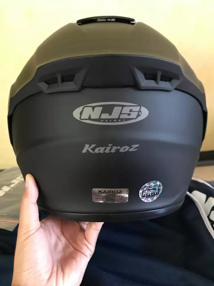 Jual helm njs kairoz original warna hitam doff ukuran M