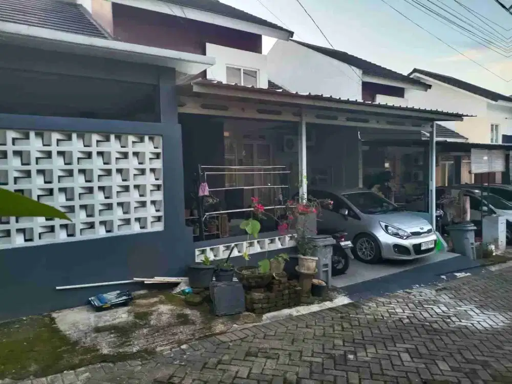 rumah hook cantik rapi dijual