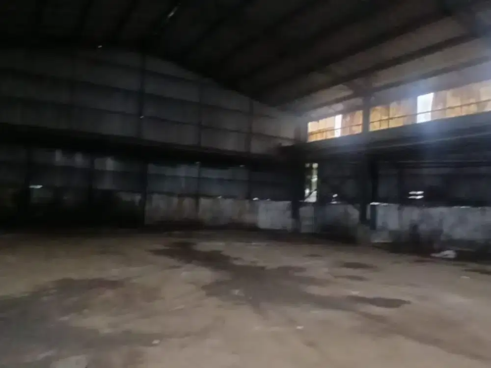 Gudang 975m Akses Kontainer di Jalan Raya Narogong, Bekasi *802