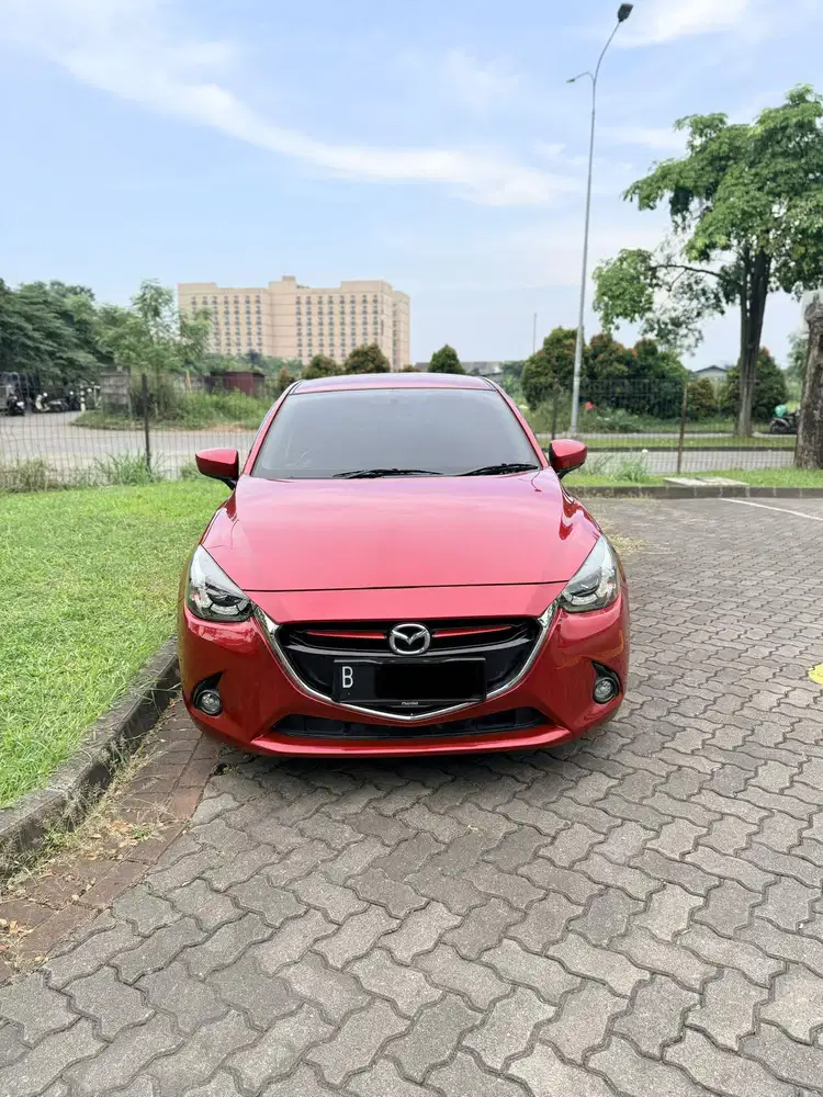 Mazda 2 R 2016 Skyactive AT Matic Merah KM low