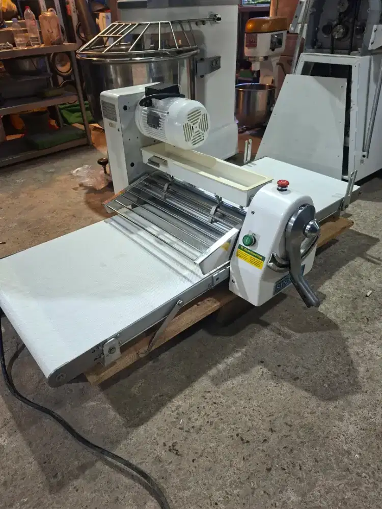 Portabel dough sheeter tipe SM-520S merk Sinmag Taiwan penipis adonan