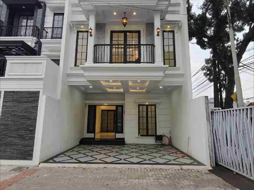 RUMAH BARU CLUSTER PINGGIR JALAN DIJAGAKARSA JAKARTA SELATAN