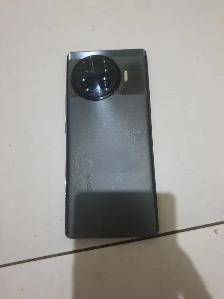 Tecno spark 20 pro plus
