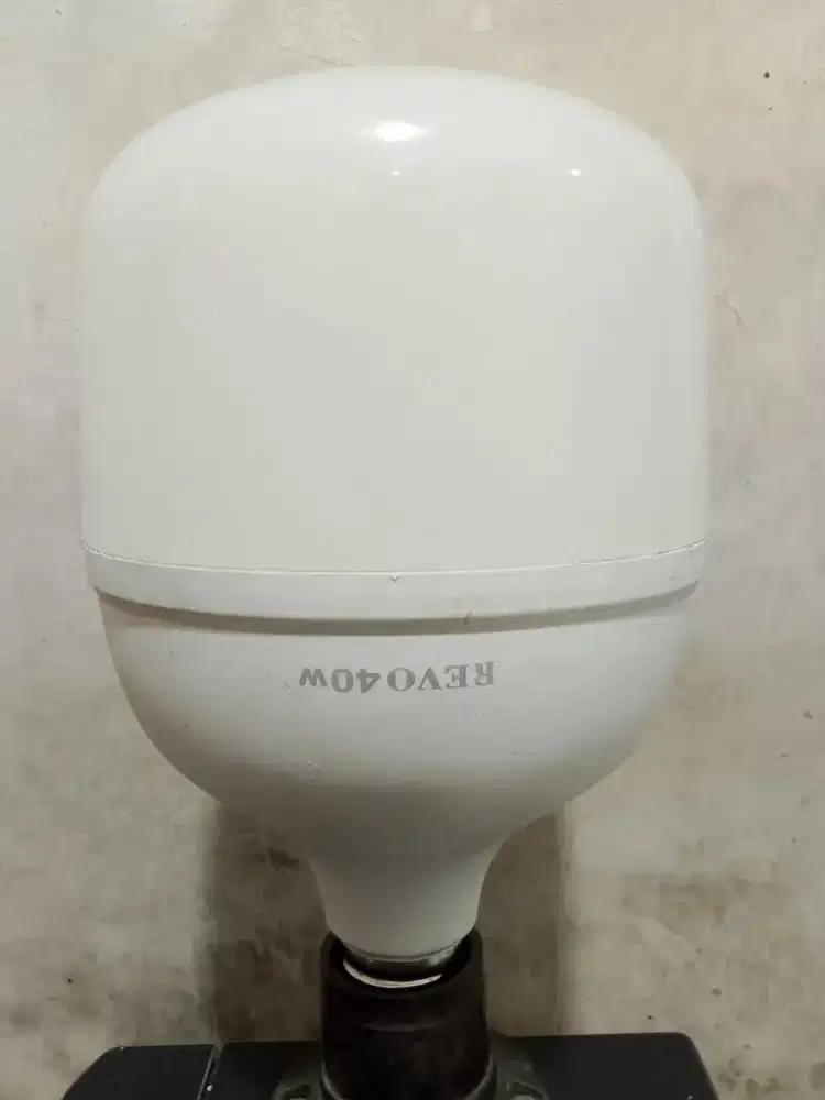 Lampu LED hannochs 40 Watt rekondisi