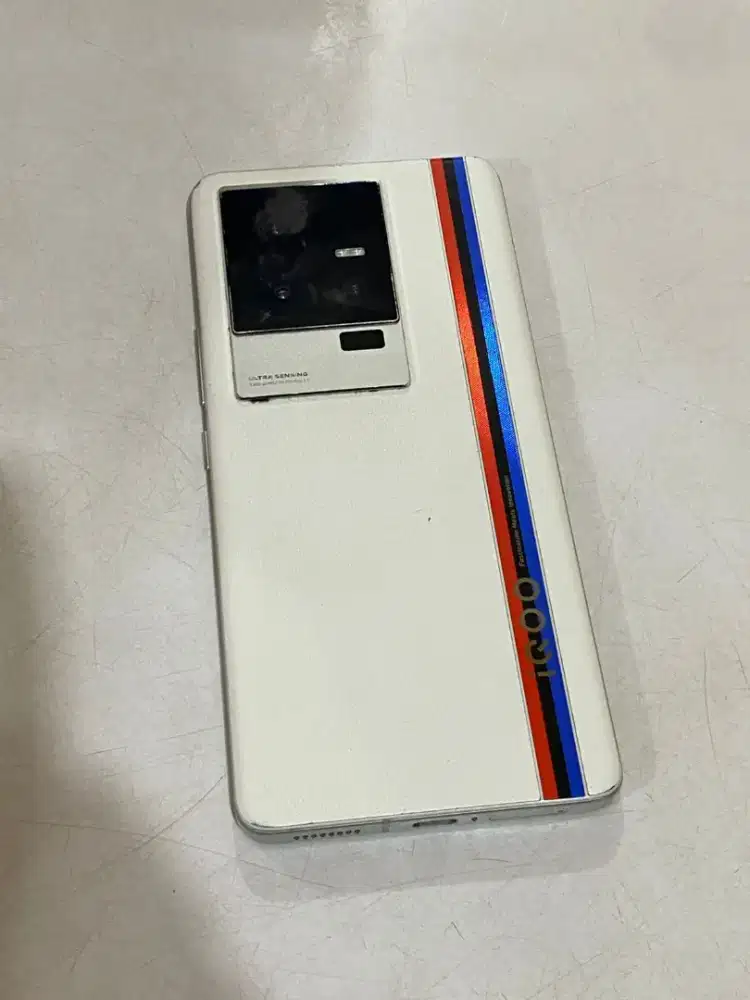 Iqoo 11 resmi fullset