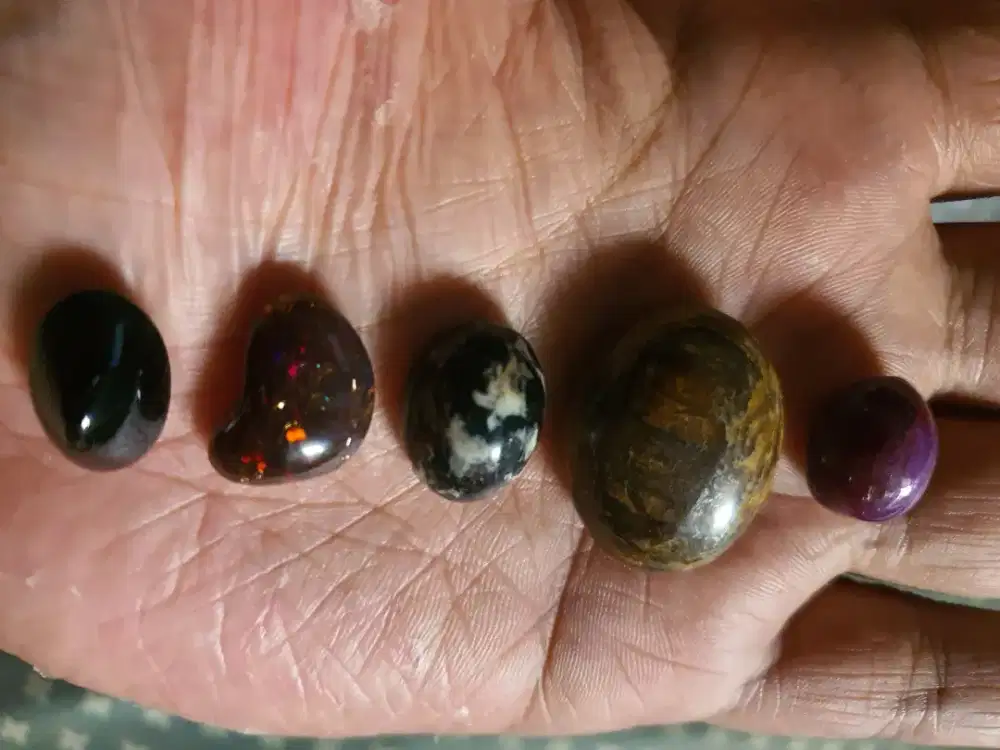 Borongan Batu Natural Kalimaya Tiger Eye Onyx Jasper