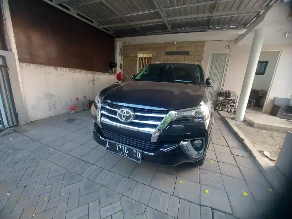 Fortuner VRZ HITAM 2016