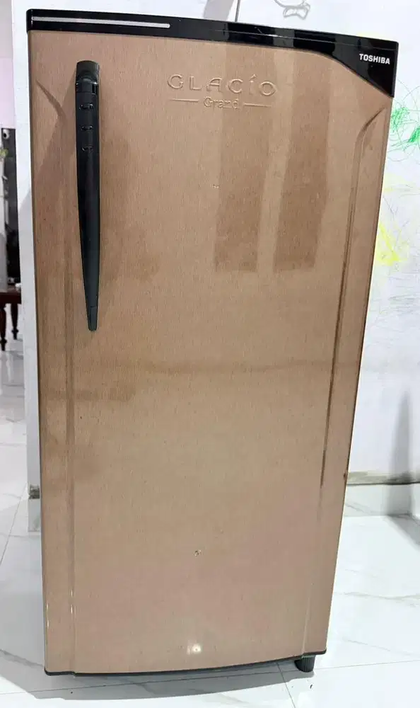 Kulkas 1 pintu merk Toshiba