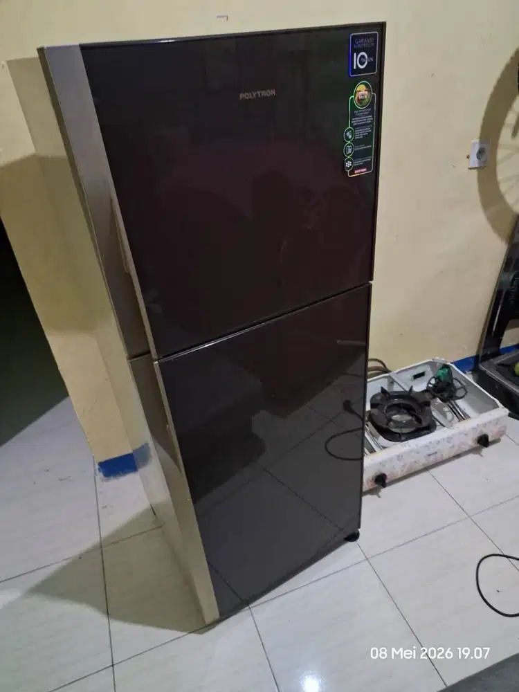 Kulkas Second Merk Politron 2 Pintu