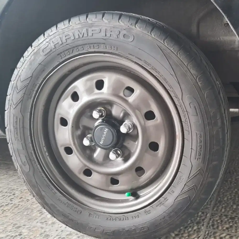 Velg Kaleng Nissan Cefiro