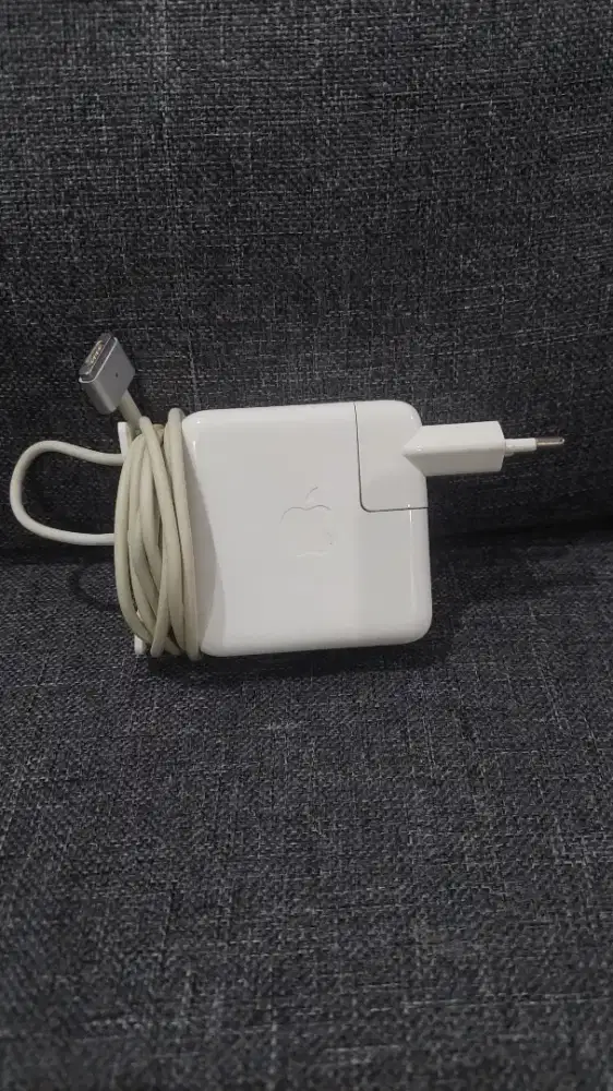 Charger Megasafe 2 Macbook Air 45 Watt ORI IBOX