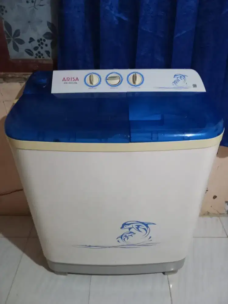 Mesin Cuci Arisa 10kg Siap Pakai.
‎Putaran Pencuci & Pengering Kencang