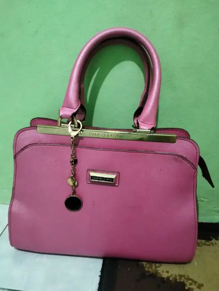 Tas Charles & Keith model lama  jual murah