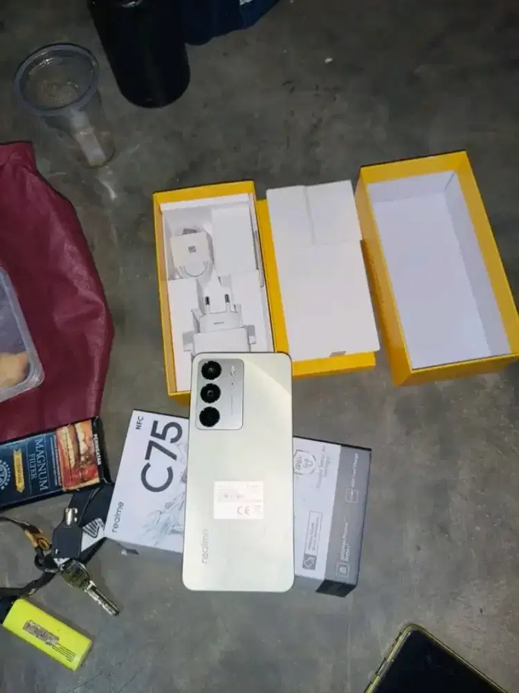 Di jual realme C75 kondisi masih baru masih segelan Ram 8/128Gb
