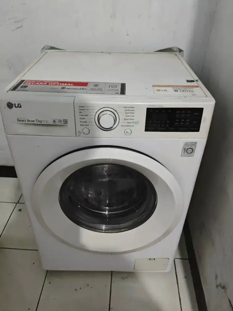 Mesin cuci LG 8kg front loading bekas laundry