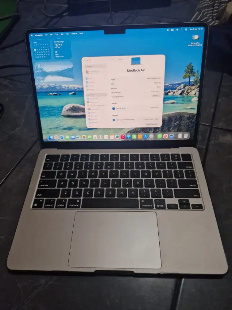 MacBook Air M2 RAM 8/512 GBTahun 2022