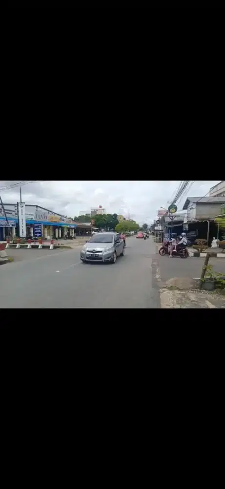 Tanah pinggir jalan putri candramidi / jalan podomoro pontianak