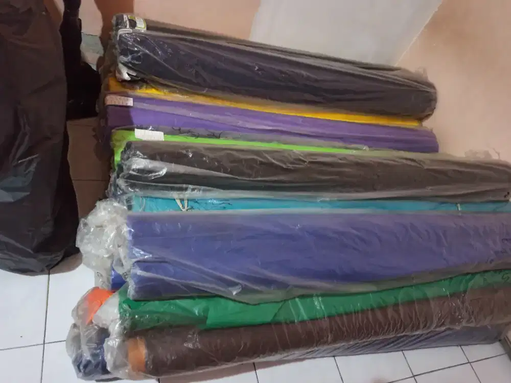 Kain Spunbond Bekas Berbagai GSM (75/65/25 GSM)