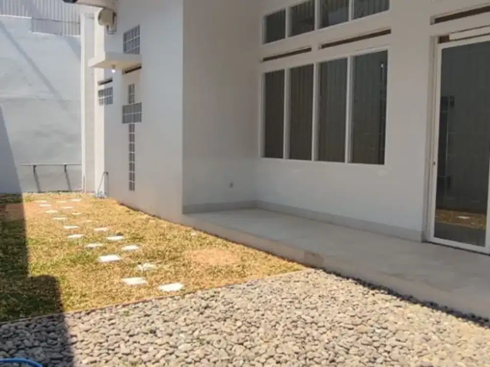 Rumah Cantik siap HUNI di Pasteur BANDUNG - Modern Open Space & Luas