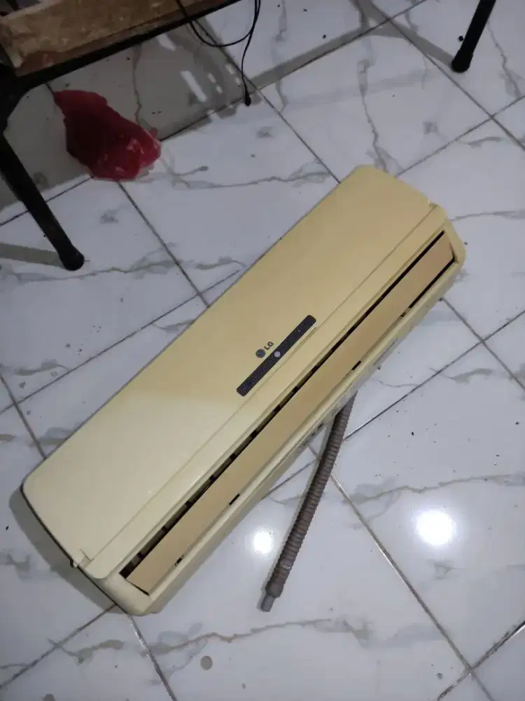 Terima AC bekas rusak