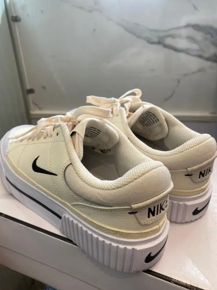 Nike Court Legacy Lift,EUR 37,5 (23,5cm)