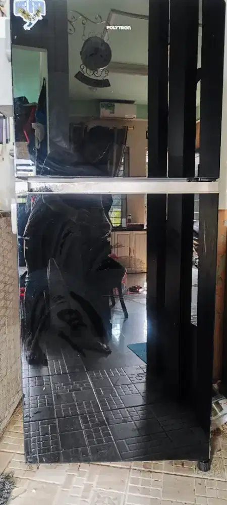Kulkas Polytron 2 Pintu