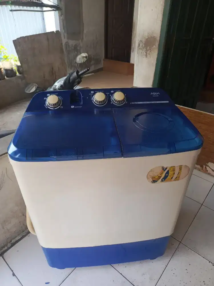 Mesin cuci merek AQUA 8Kg normal Joss tinggal pake bosku