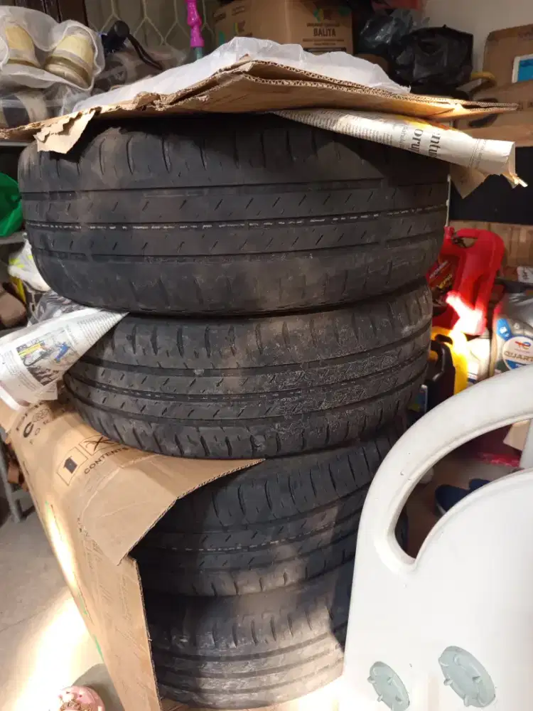 Ban Bekas Bridgestone 205/55 R17