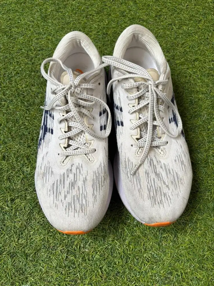 Asics Novablast Running Shoes