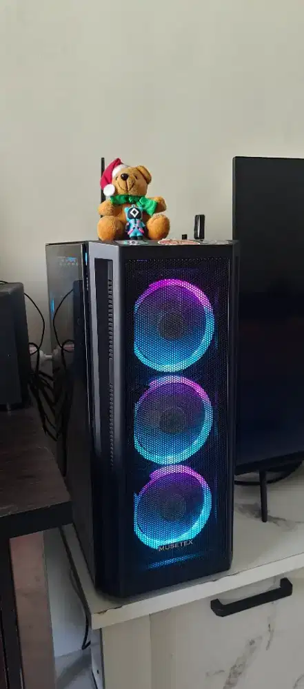 PC Gaming Monster RTX 5070 Ti 16GB Ryzen 9 7900X 12 Core 32GB Ram