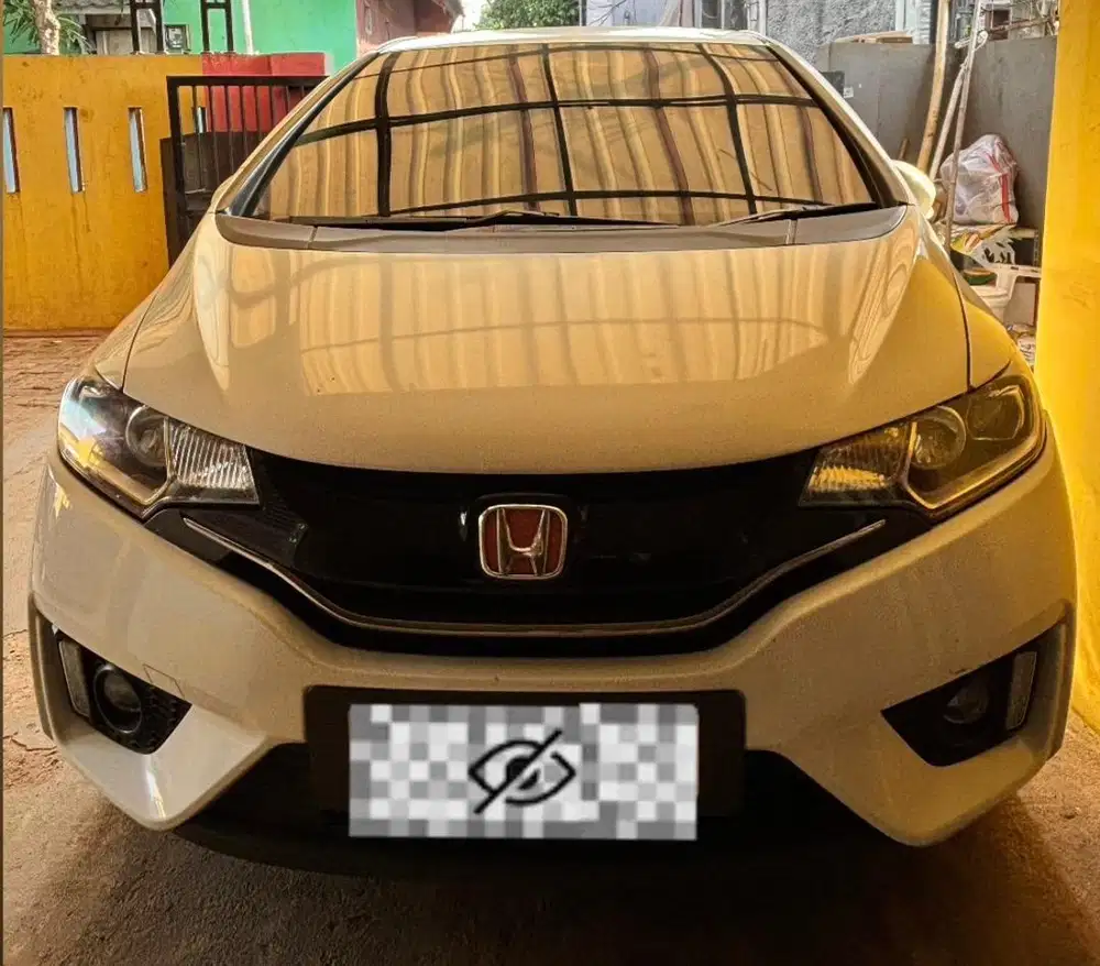 Honda Jazz RS 2016 Warna Putih Metalik