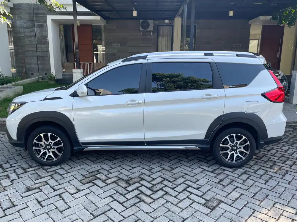 Suzuki XL7 2024 Bensin