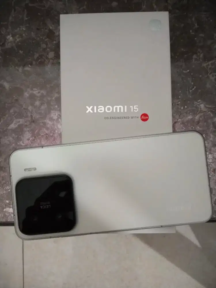 xiaomi 15 like new 512 gb garansi sampai september 2027