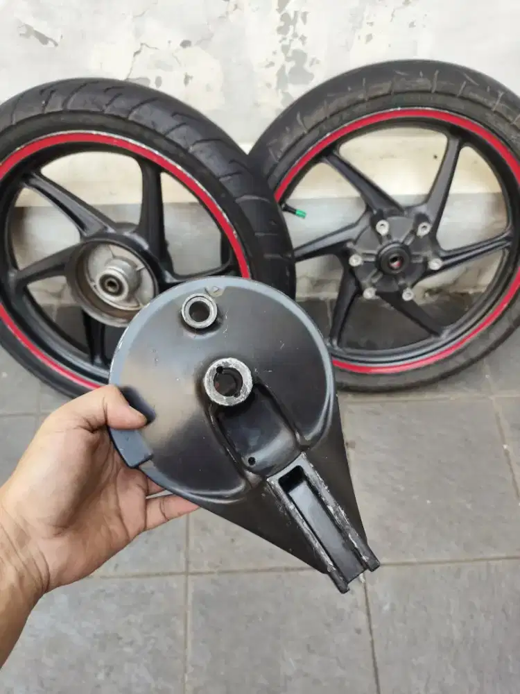 Velg motor honda verza