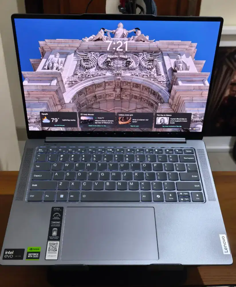 Lenovo Yoga Pro 7 14IMH9 Ultra 7 155H RTX4050 32GB OLED Garansi
