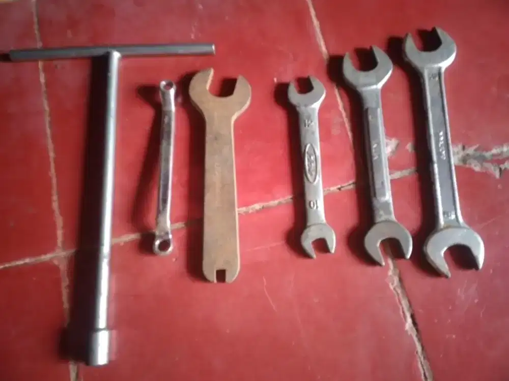 Dijual kunci2 pas buat bengkel