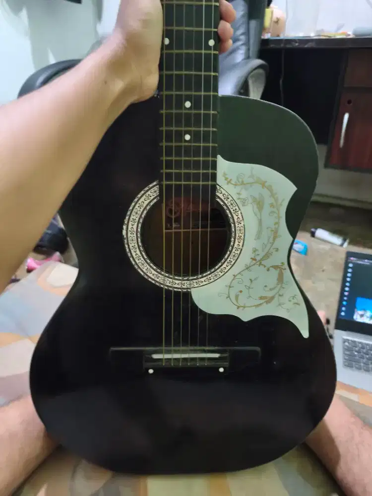 Jual gitar akustik