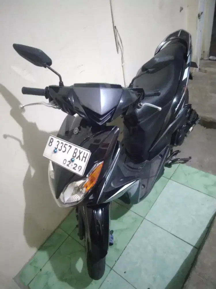 Motor Xeon injeksi THN 2014 pajak on panjang