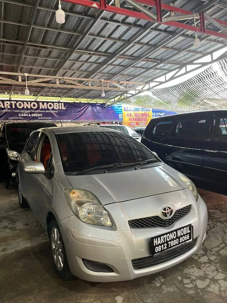 YARIZ 1.5 J MT 2009