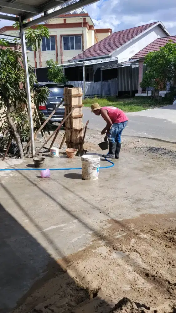 Jasa tukang batu dan kayu