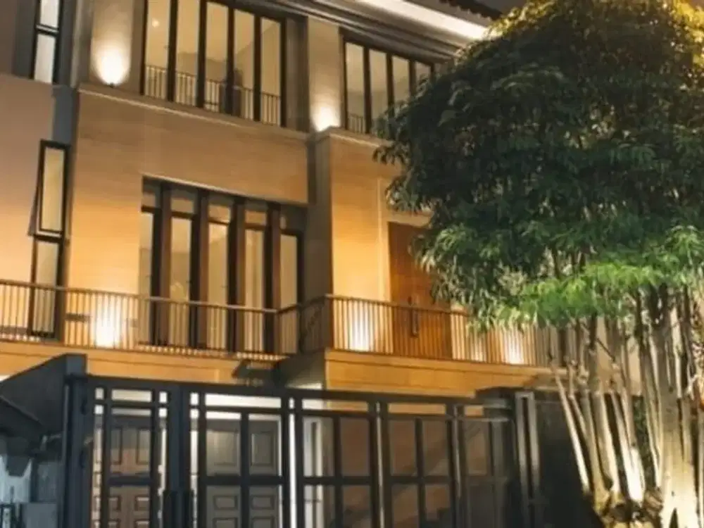 Rumah Lokasi Elit Kebayoran Baru Hang Lekiu Dekat SCBD Siap Huni Murah