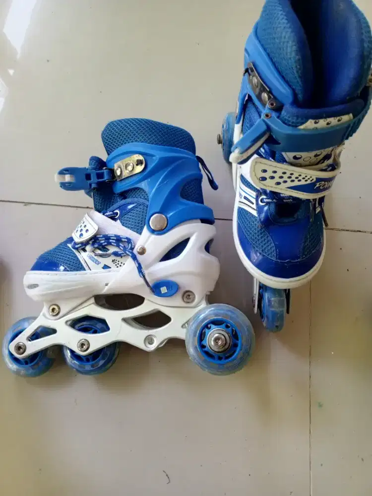 Sepatu Roda Anak usia 1-4 th